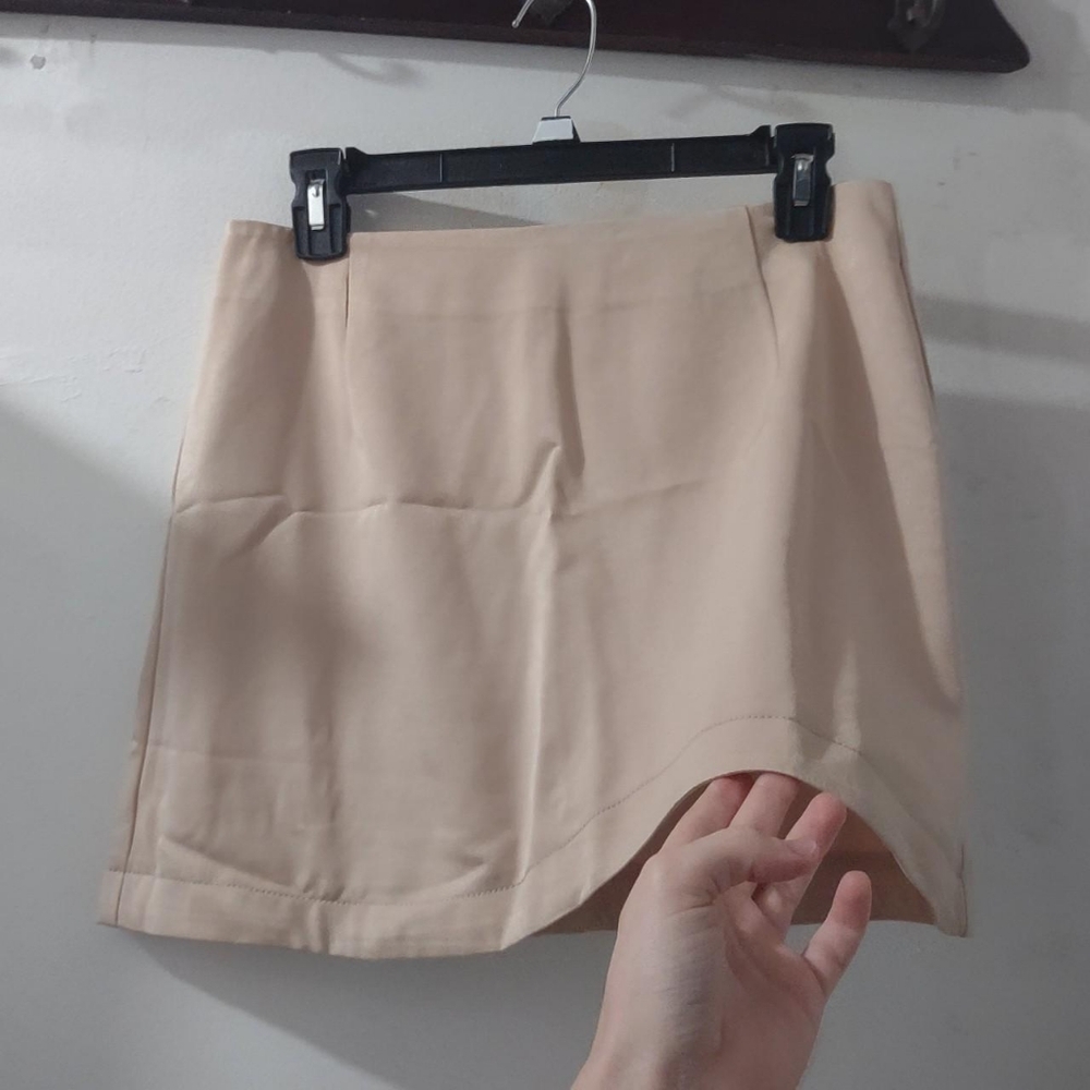 Southmoon under Creamy Nude Shimmer Asymmetrical Satin Skirt slight gold sheen